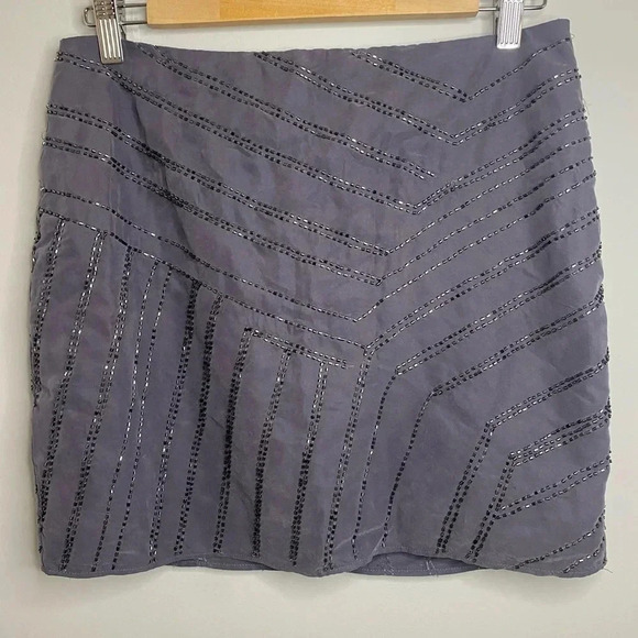 Banana Republic - Blue skirt with beaded detail - US 6 - Picture 1 of 5
